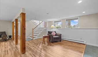 96 Linden Ter, Burlington, VT 05401