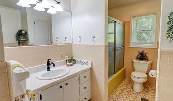 202 Christopher Dr, Abbeville, AL 36310