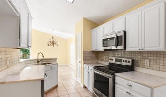126 N WEATHERSFIELD Ave, Altamonte Springs, FL 32714