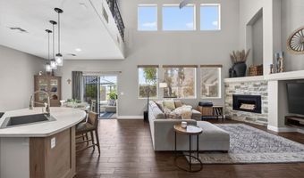 10661 Shelter Hill Ct, Las Vegas, NV 89129