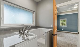 699 Beaver Creek Dr, Bayfield, CO 81122