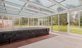 100 CARROLL Dr, Annapolis, MD 21403