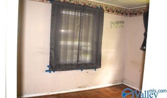 8198- A Brindlee Mountain Pkwy, Arab, AL 35016
