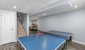 1605 2nd St NW, Altoona, IA 50009