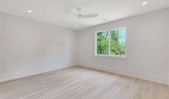 290 Christopher Robin Rd, Alpharetta, GA 30005