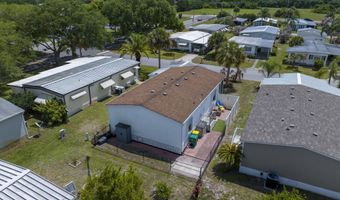 971 Laurel Cir, Barefoot Bay, FL 32976
