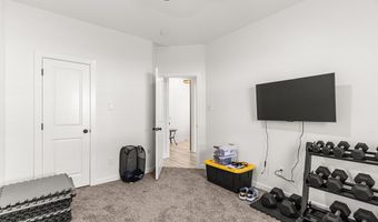 12 NW Sarai Cir, Andrews, TX 79714