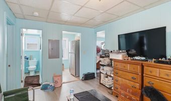 64 Hyde St, Burlington, VT 05401
