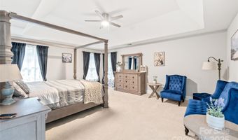 8600 Brownes Pond Ln, Charlotte, NC 28277