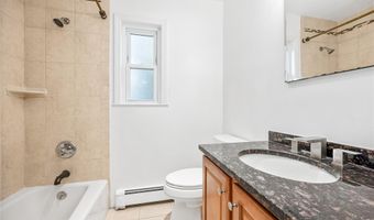 63 I U Willets Rd, Albertson, NY 11507