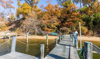 209 WINCHESTER BEACH Dr, Annapolis, MD 21409