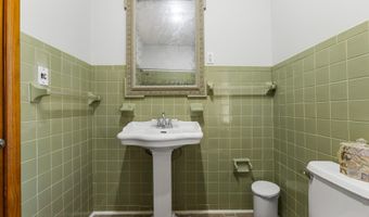 90 Grand Ave, Beattyville, KY 41311