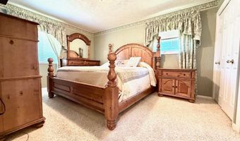 325 Forest View Dr, Bedford, IN 47421