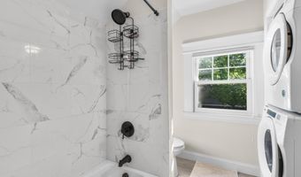20 Bradley Ave, Branford, CT 06405