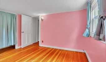 28 Arlington Rd, Coventry, CT 06238