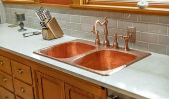 502 E 24TH St, Cheyenne, WY 82001
