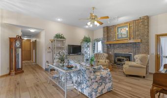 3988 N Farm Road 35, Ash Grove, MO 65604