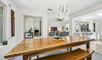 330 GARDEN Ln, Atlantic Beach, FL 32233