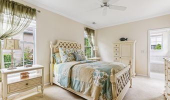 10 Pierhead Dr, Barnegat, NJ 08005