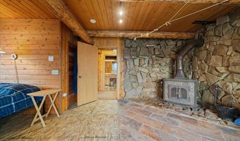 15868 N Fish Lake Rd, Chickaloon, AK 99674