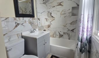 6 W 35TH St 1, Bayonne, NJ 07002