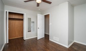 914 Jersey St, Baldwin City, KS 66006