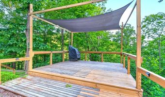 927 Wilkins Hollow Rd, Addison, PA 15411