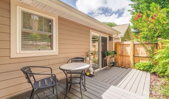 14 Kaylor Dr, Arden, NC 28704