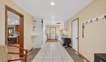 5611 Wazeecha Ave, Wisconsin Rapids, WI 54494