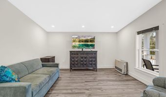 156 Congress St, Belfast, ME 04915