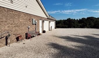 8488 E ASH Rd, Bloomfield, IN 47424