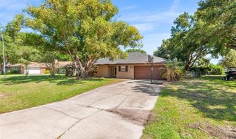 905 VAN Dr, Auburndale, FL 33823