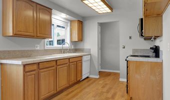 1266 KENRAY Loop, Springfield, OR 97477