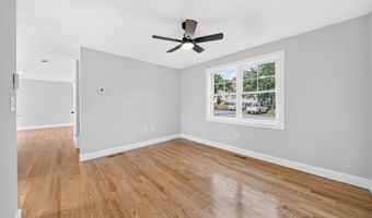 14 Neillian Way 14, Bedford, MA 01730