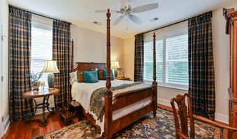 9 Bajala Dr E, Beaufort, SC 29907