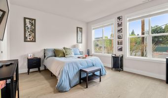 20211 Glen Vista Rd, Bend, OR 97703