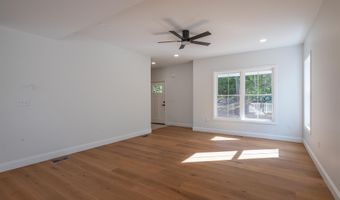 109 Vail Rd, Barnstead, NH 03225