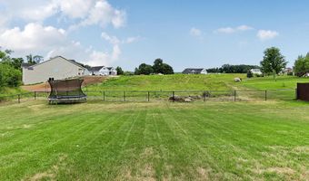 105 Estate Dr, Avon, MN 56310