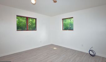 7024 RICHARD Dr, Bethesda, MD 20817