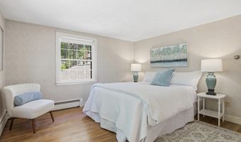 9 Deacon Hunt Dr, Acton, MA 01720