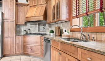 654 Eight Mile Rd, Anderson Twp., OH 45255