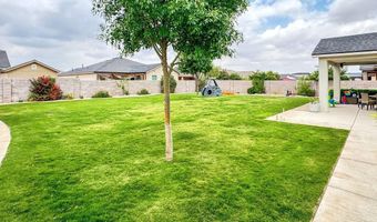 406 Plantation Ct, Carlsbad, NM 88220