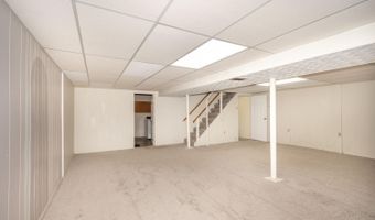 1597 Blueorchard Dr, Anderson Twp., OH 45230