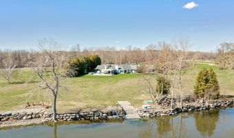431 McGregor Pt, Alburgh, VT 05440