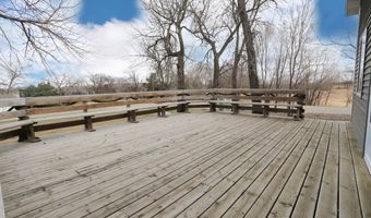 12805 S Shore Dr, Aberdeen, SD 57401
