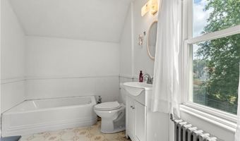 30 Pomham St, Cranston, RI 02910