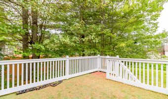 95 Yankee Ave, Bangor, ME 04401