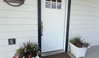 280 W Main St, Cowley, WY 82420