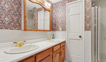115 Golfside Dr, Alma, MI 48801