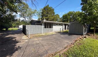238 W Skyline Dr, Ballwin, MO 63011